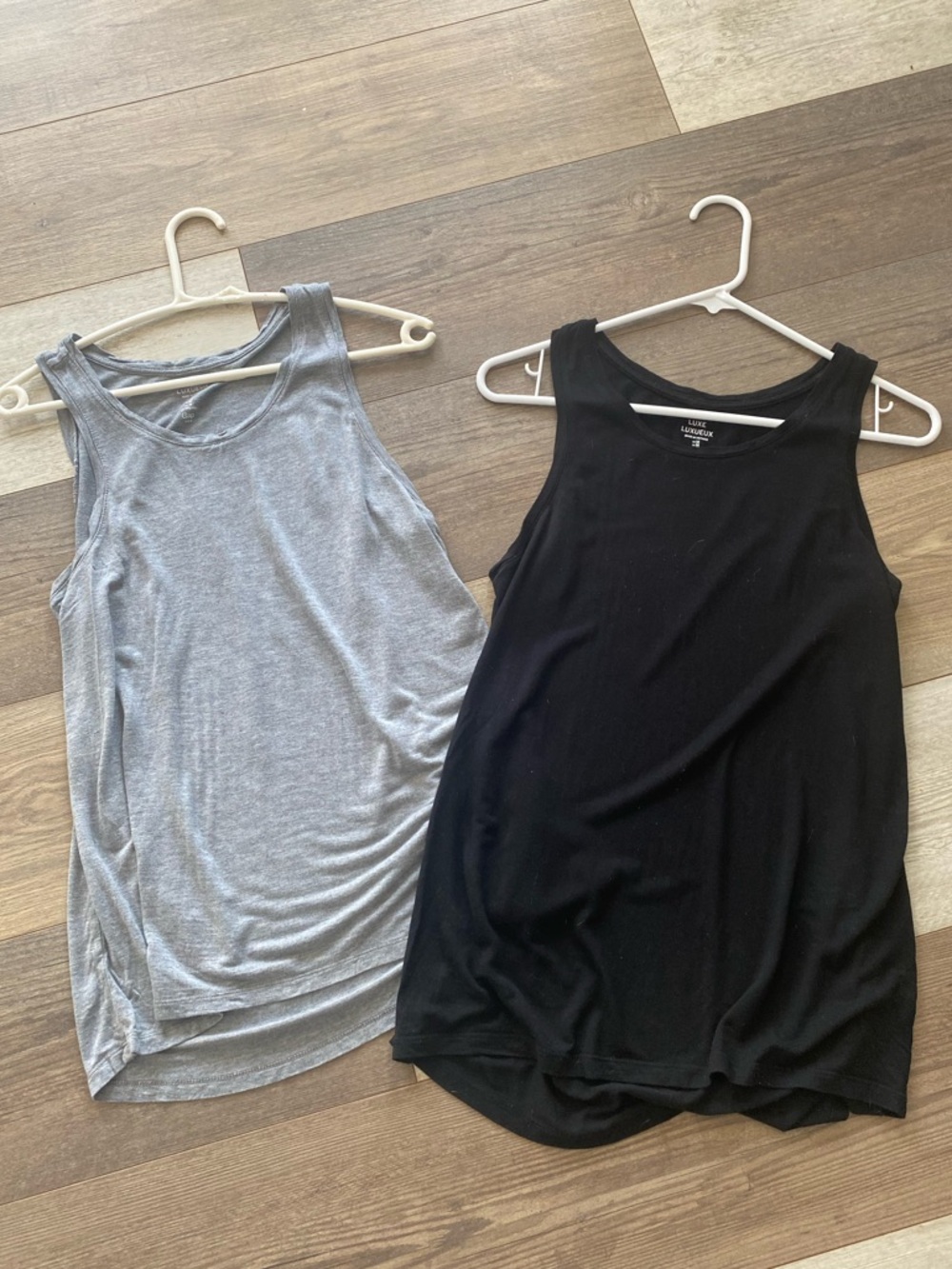 SET (2) GAP LUXE SLEEVELESS TANK TOP - Picture 7 of 7